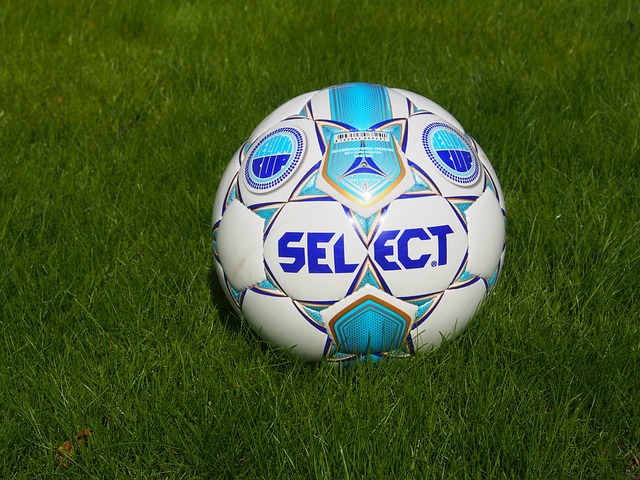 鼓舞士气！BBC：里斯-詹姆斯组织切尔西聚餐，球队表现有所改善.